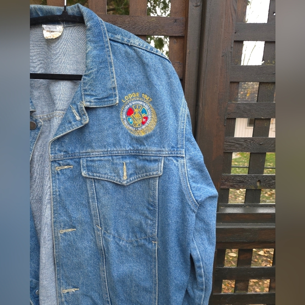 Vintage Denim Jacket - Picture 3 of 9